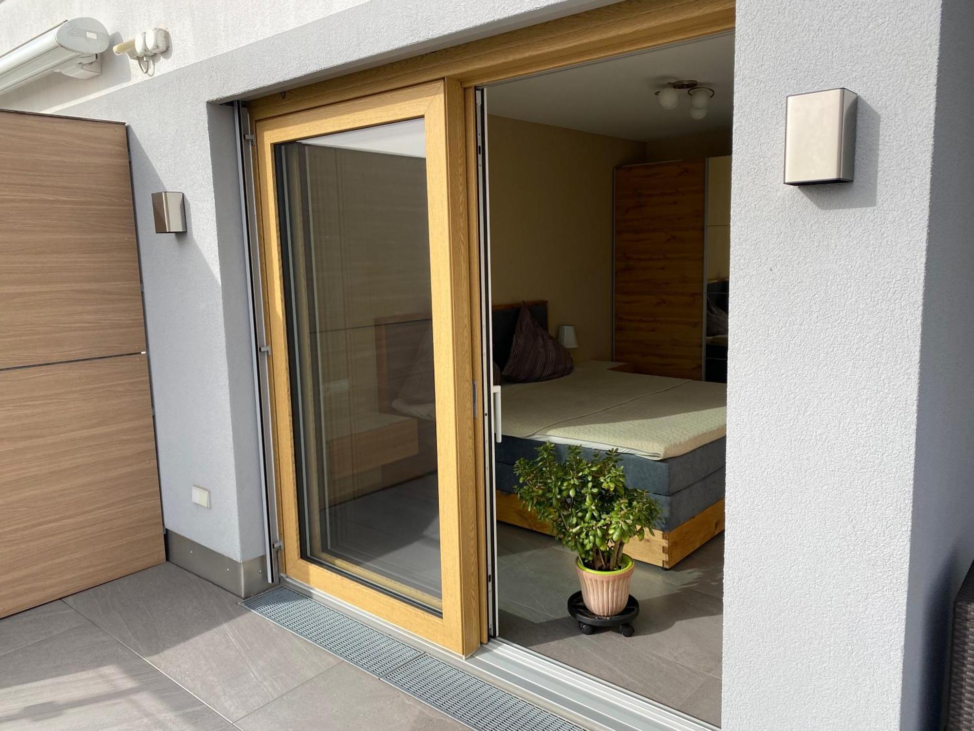 Penthouse Apartment Mit Alpenblick فريدريشسهافن المظهر الخارجي الصورة