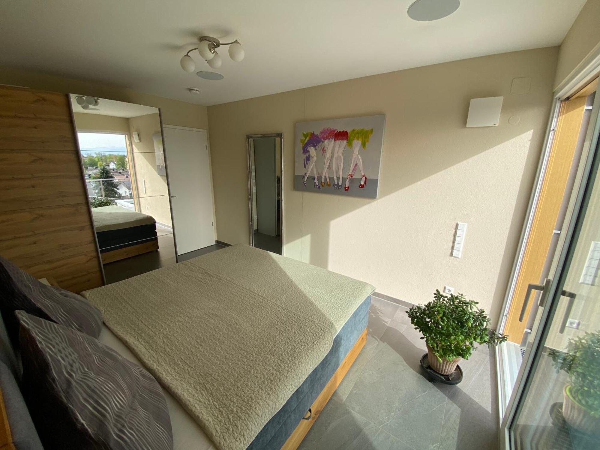 Penthouse Apartment Mit Alpenblick فريدريشسهافن المظهر الخارجي الصورة