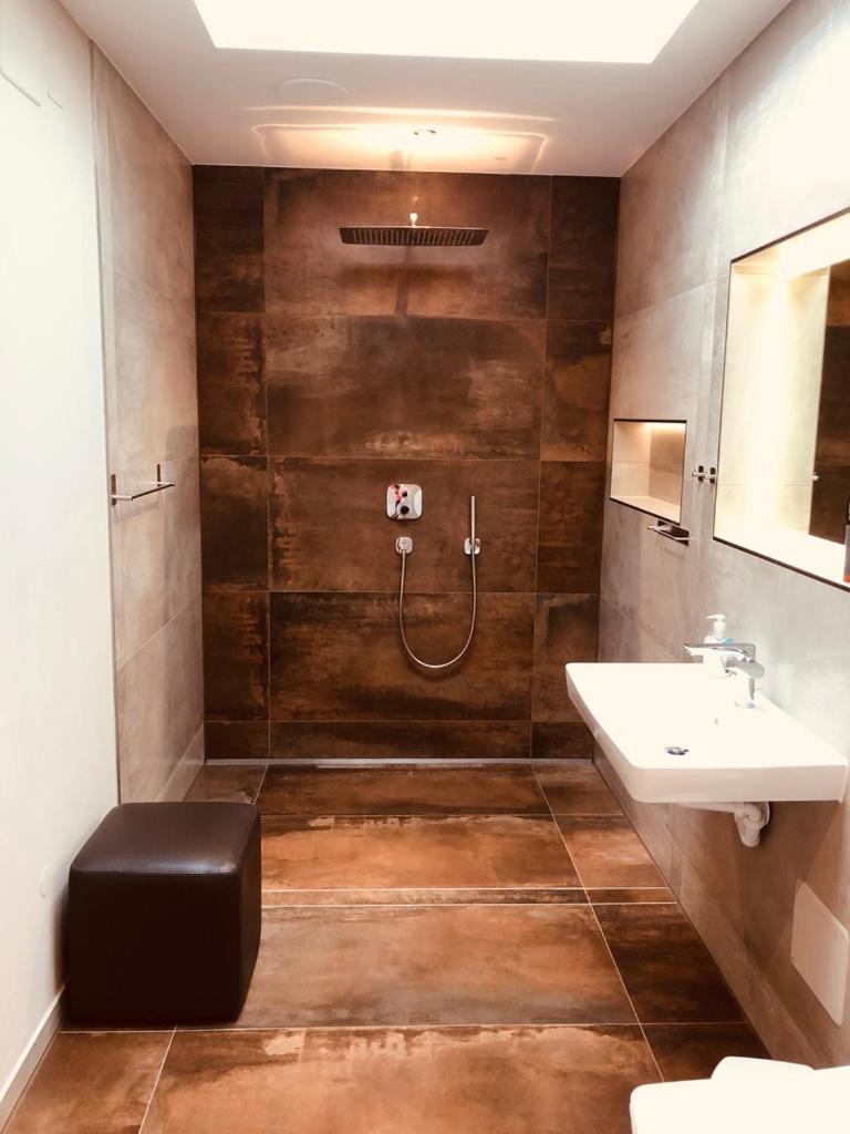 Penthouse Apartment Mit Alpenblick فريدريشسهافن المظهر الخارجي الصورة