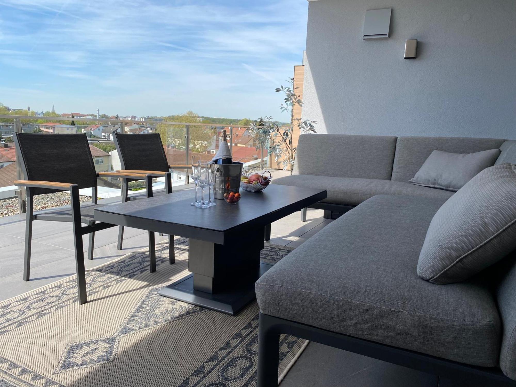 Penthouse Apartment Mit Alpenblick فريدريشسهافن المظهر الخارجي الصورة
